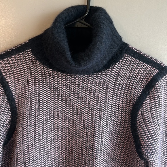 J Brand - Turtleneck Sweater Size S new never worn - Picture 2 of 8